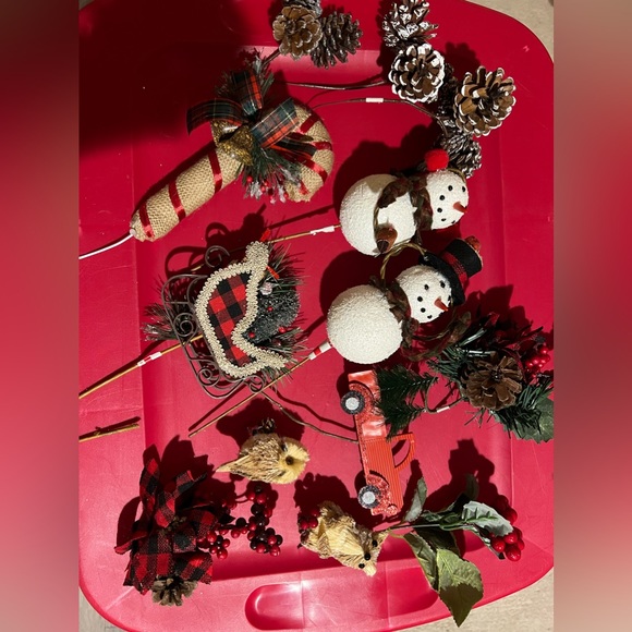 Rustic farmhouse wreath snowman sled picks bundle - Picture 1 of 3